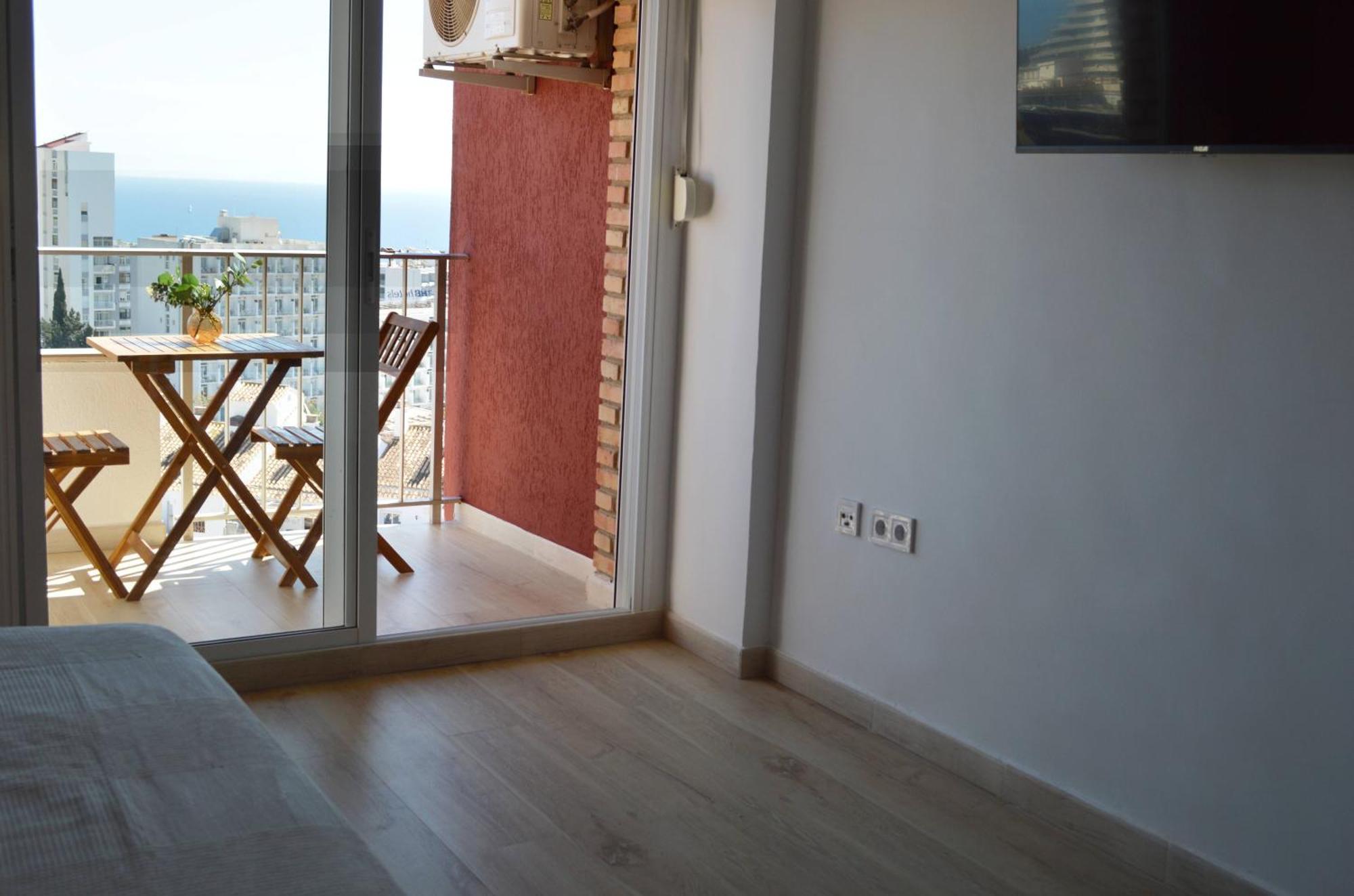 Apartment With Swimming Pool Open Year Benalmadena